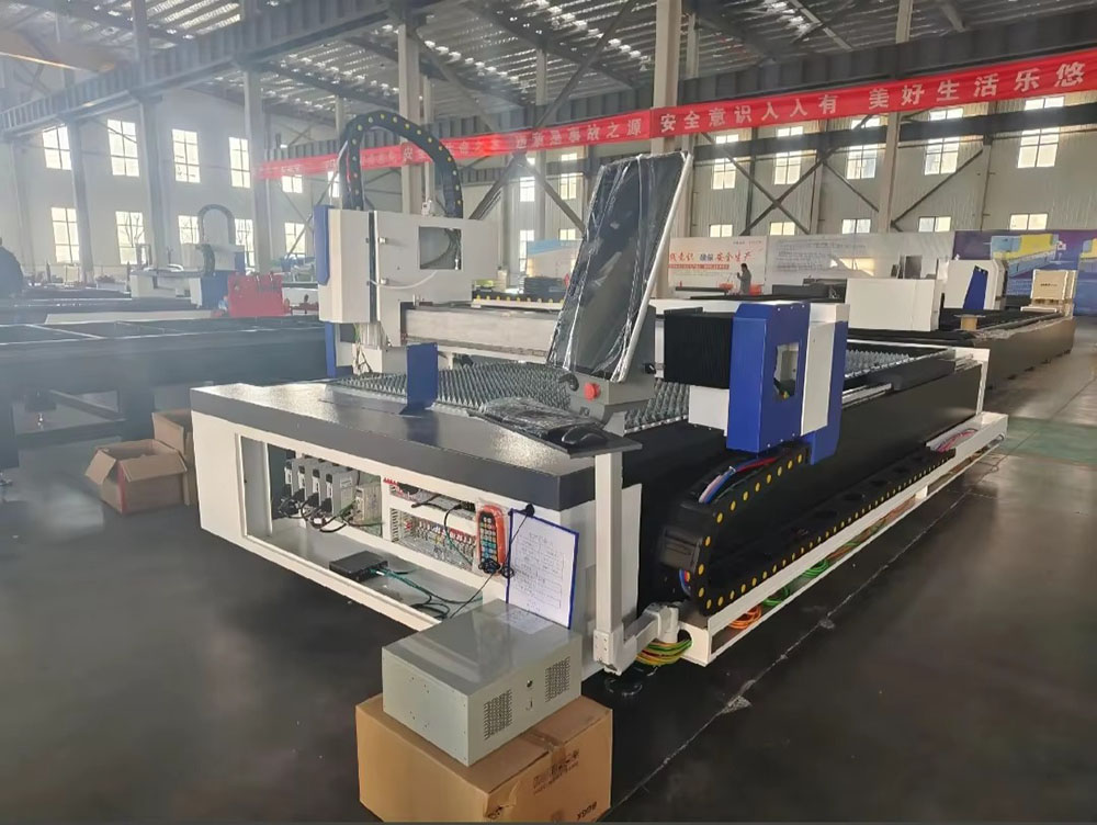 Mesin Pemotong Laser Serat CNC - Industrial Laser Cutter For Metal ulasan dan harga